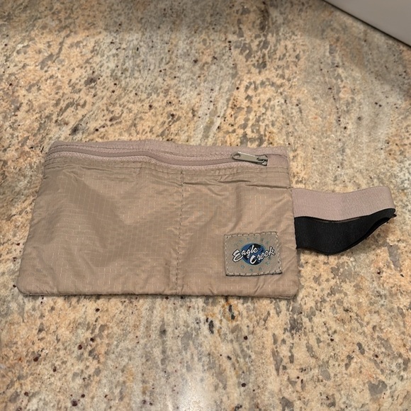 Eagle Creek money belt with a loop - Picture 2 of 6